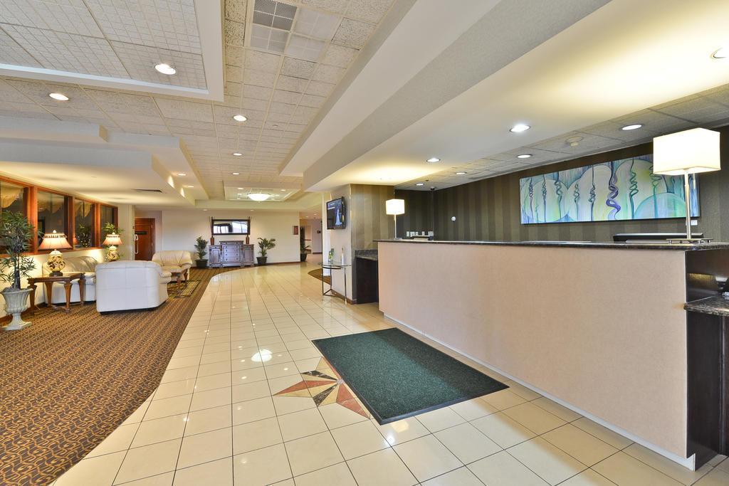Clarion Hotel And Conference Center Harrisburg West Нью-Камберленд Экстерьер фото